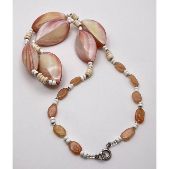 Vintage Faux Stone Beaded Necklace Boho Beach Surf Luau Pink White - Picture 2 of 6